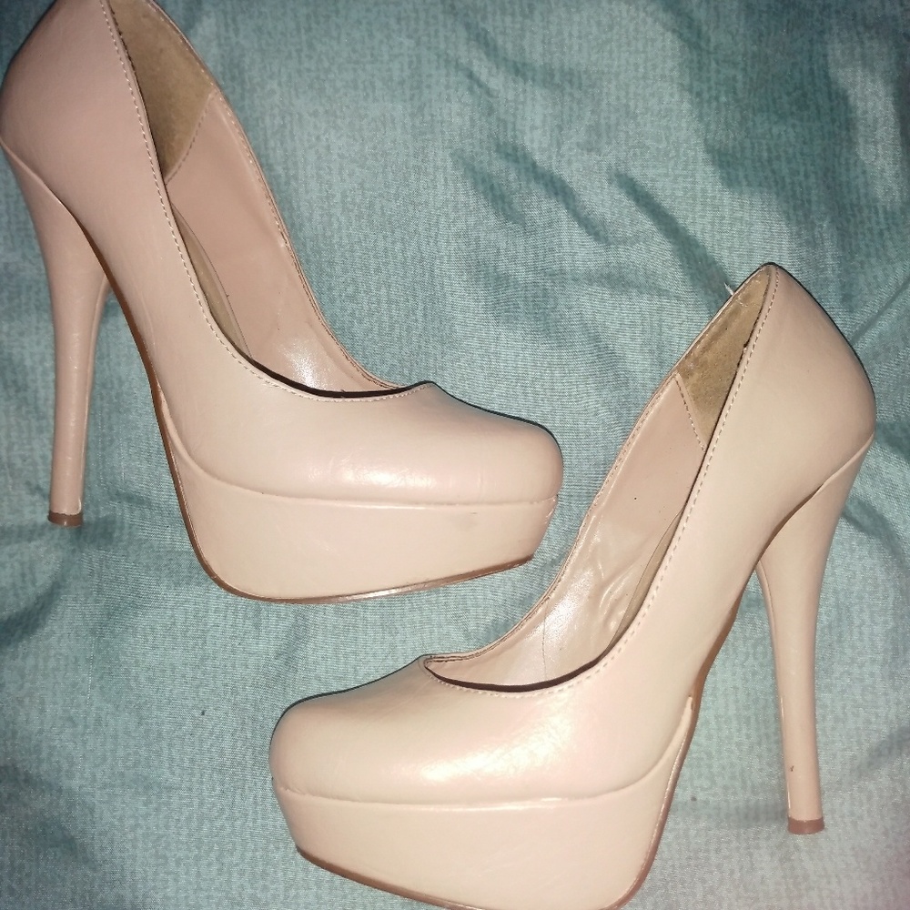 Heel pumps